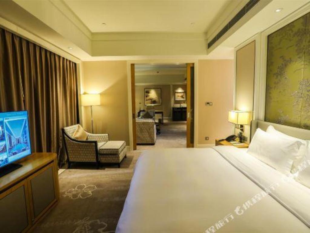 Ming Du Lakeside Hotel Nanning Extérieur photo
