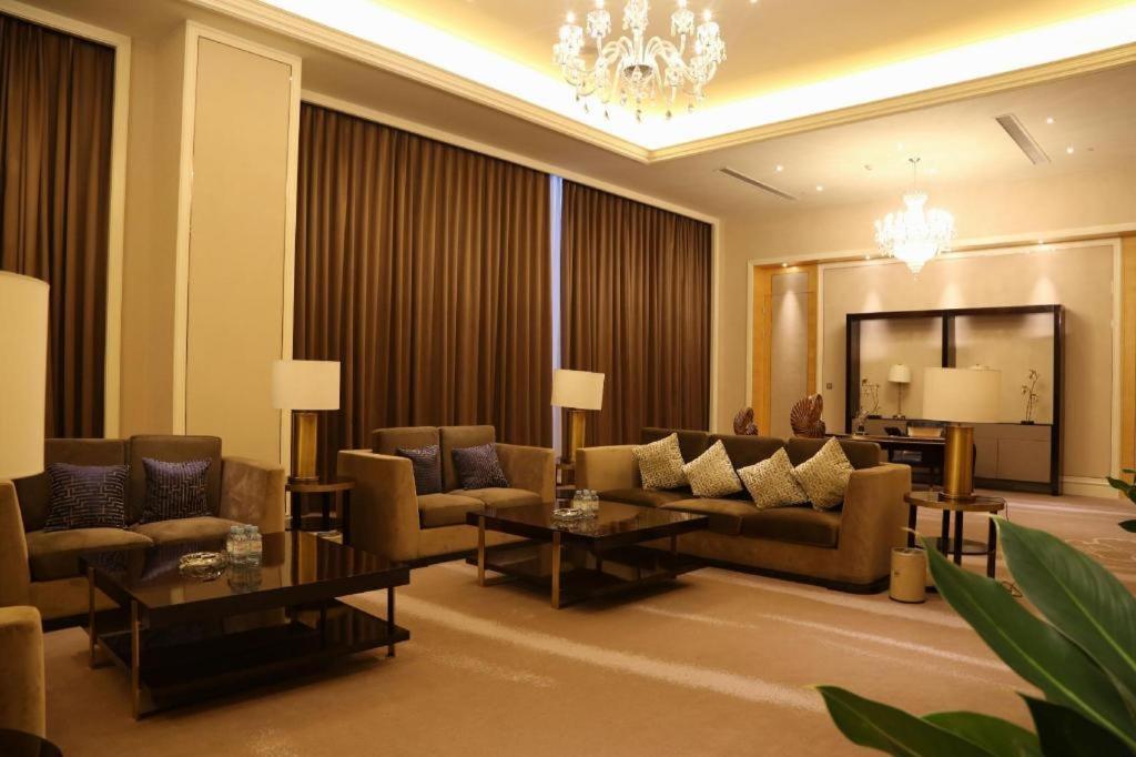 Ming Du Lakeside Hotel Nanning Extérieur photo